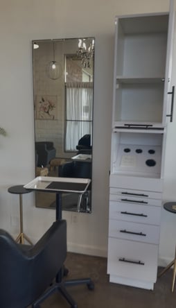Luxury Salon Chair Rental in Orange | Flexible Memberships + Full Access