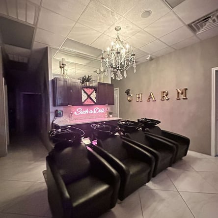 Upscale salon booth and suite rental ✨️