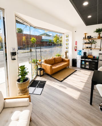Rare Full-Time Chair Rental – Sherman Oaks, South of the Blvd