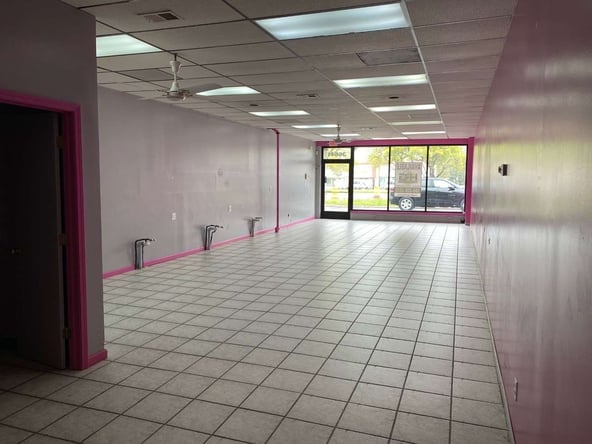Move In Ready Salon on Gratiot Avenue