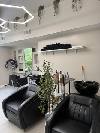 Luxury Hair Chair & Massage Room for Rent / Established Wellesley Beauty Salon