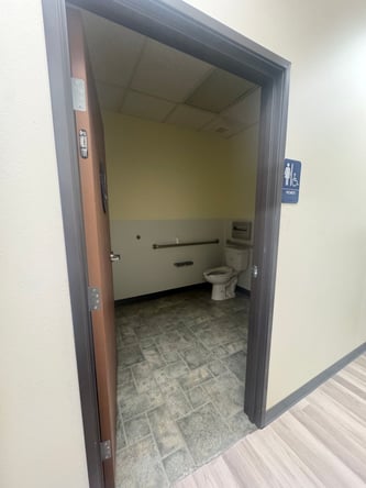 PRIVATE SALON SUITE