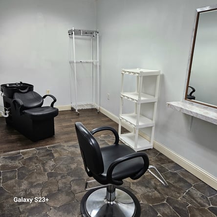Salon Suite Rental