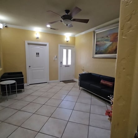 Private Salon Suite for Rent