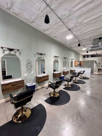 NEW SALON – Booths and Rooms for RENT