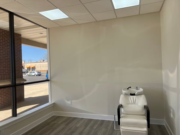 Private Salon Suites for Lease