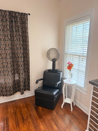 Shared Salon Suite- Booth Rental