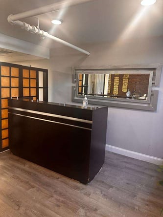 Professional Chair and Bed Rental for Wellness & Beauty Services in Allston, MA