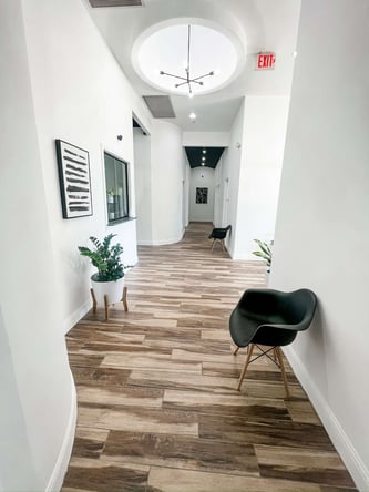 Freshly Renovated Suites Close to Southlake Town Center