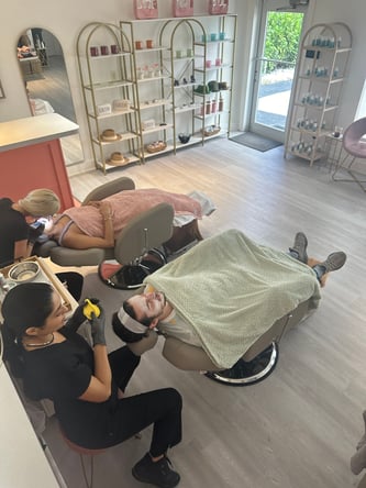 🌿 Esena Facial Bar – Modern Facial & Head Spa Studio for Rent | Oakland Park, FL