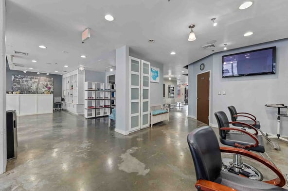 Private Spa Room in Clarendon