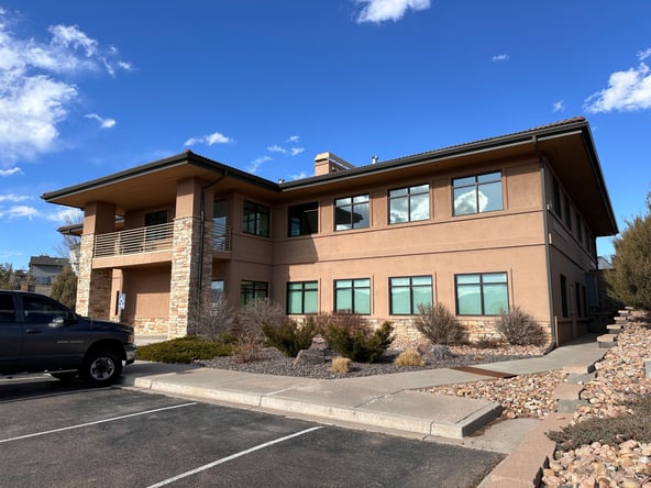 Luxe Cosmetic Studios: Elevate Your Salon Experience with Our Suites for Rent!
