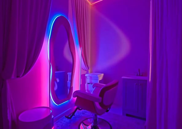 Luxury Salon Chair in Beverly Hills