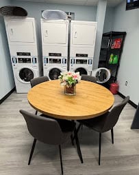 Private Salon Suites for Rent – Sola Salon Studios Nashua