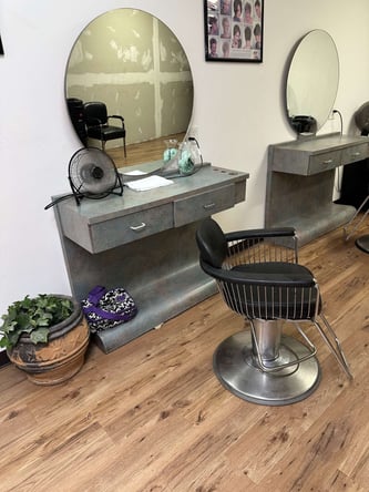 Chair/Booth Rental in Irving Texas