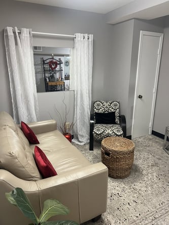 Private 2-Chair Salon Suite for Lease