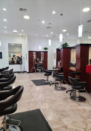 Salon Booth & Spa Room Rentals in Suite 716, CA — Beauimage Salon