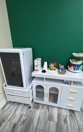 Desired Image Medspa Salon Booth RENTAL
