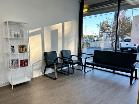 Salon Chair Available for rent