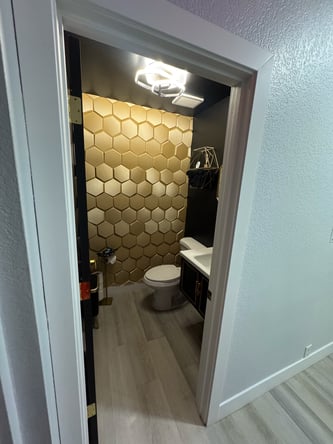 Honeycomb Salon Suites & Chairs for Hair, Barbers, Massage, & More in Glendale, AZ