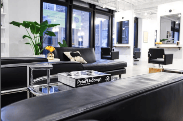 Luxury Chair Rental in River North, Chicago – 24/7 Access