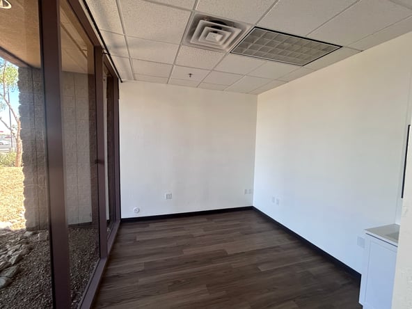 Private Beauty Suites & Salon Chairs with Natural Light in Glendale, AZ