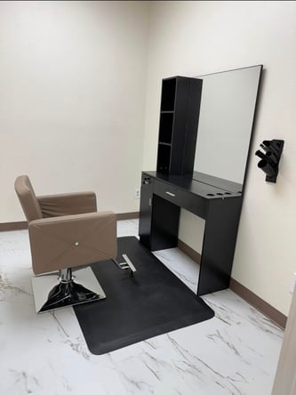 Private hair salon suites for rent