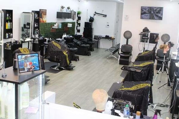 Official Sam Salon have 4 Booth rent available for a Hair Stylis, Barbar, in private room