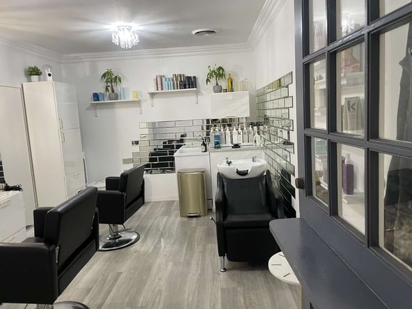 Beautiful Salon in La Jolla-Booth Rent