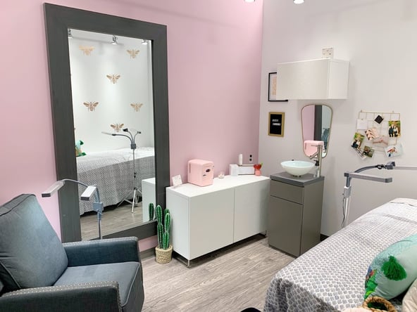 Salon Lofts in Hinsdale, IL – Salon Suite for Rent