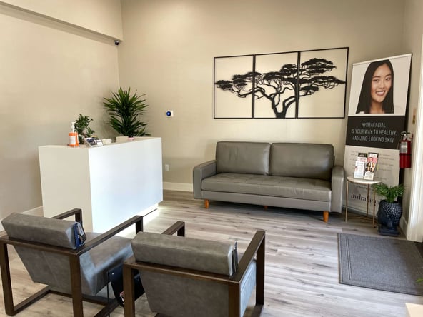 Hair Station For Rent in a beautiful fully renovated salon and Spa in America can Canyon Ca