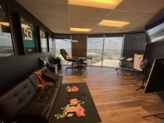 High-Rise Tattoo Studio Space