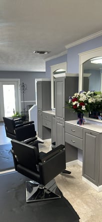 Now Hiring: Hairstylists Chair