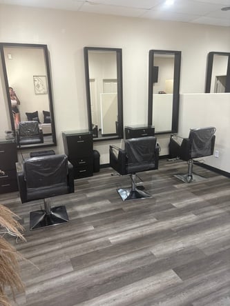 Salon Booths & Suites for Rent – Melted Beauty Lounge, Las Vegas