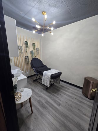 Salon Suite for rent