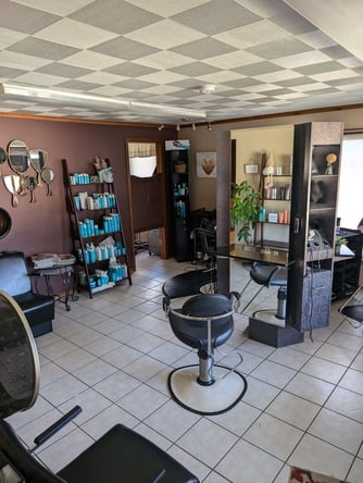 Salon Suites and Booths for Rent in Downtown Pewaukee, WI