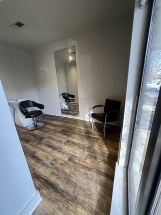 Premium Suites in Affluent Area – Lease Your Dream Space Now!