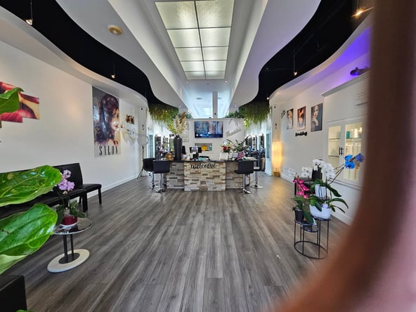 Newly-Built Salon Booth Rental