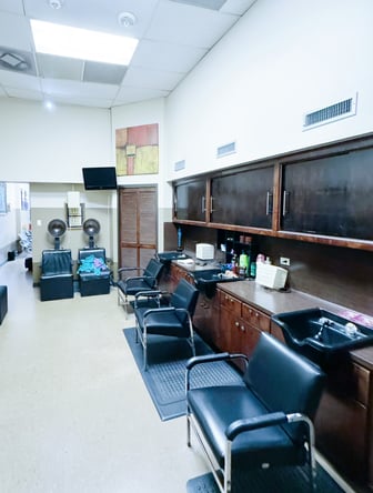 Houston Galleria Hair Salon for lease