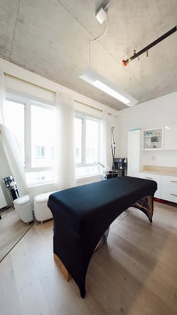 Splittable Downtown Seattle Salon Studio: Fully Renovated for 2 Providers, Parking Included