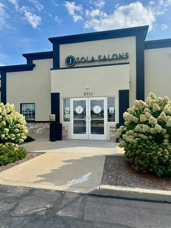 Sola Salon Studios in Janesville, WI – Salon Suite for Rent