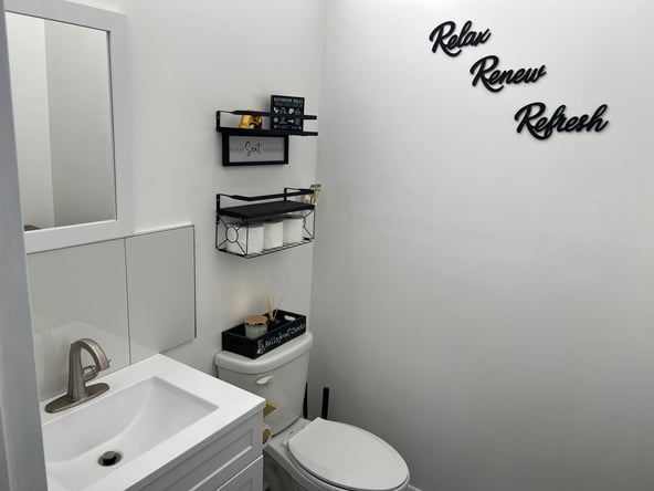 Brooklyn Beauty Booth Rental | $175/Week Founding Rate | WiFi + Utilities Included
