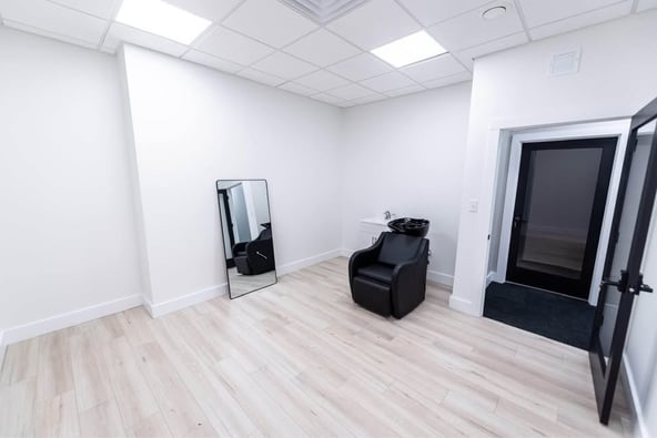 Luxury Salon Suites for Rent! $275/week