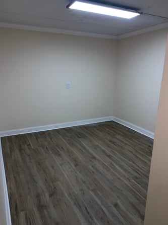 Salon Chair for Rent at Golden Cuts Color – San Rafael, CA