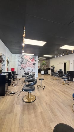 Stylist Chair for Rent at S Pearl Salon – San Jose (Berryessa)
