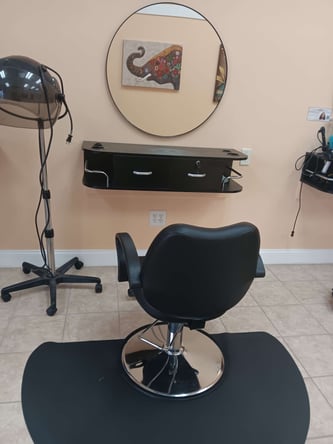 Hair Salon booth for rent in busy area of Wickham & Sarno in Melbourne FL
