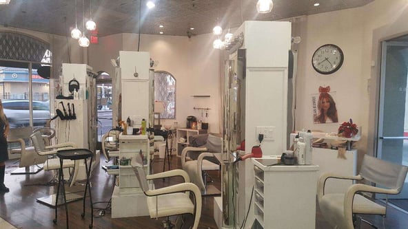 Hair Salon Station/Booth Rental (Great Location)