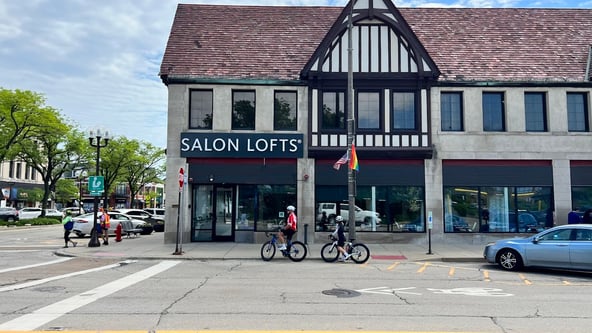 Salon Lofts in Highland Park, IL – Salon Suite for Rent