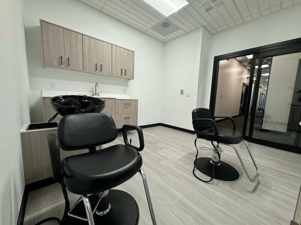 Sola Salon Studios in Garwood, NJ – Salon Suite for Rent