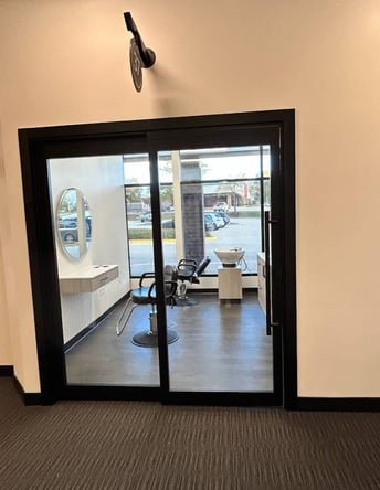 Sola Salon Studios in Lake Zurich, IL – Salon Suite for Rent